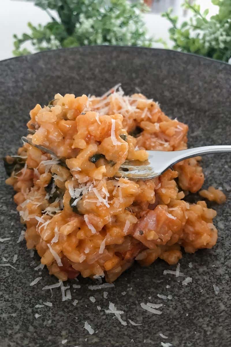 Our Thermomix Bacon & Tomato Risotto is the perfect family dinner... quick, easy and totally delicious! 