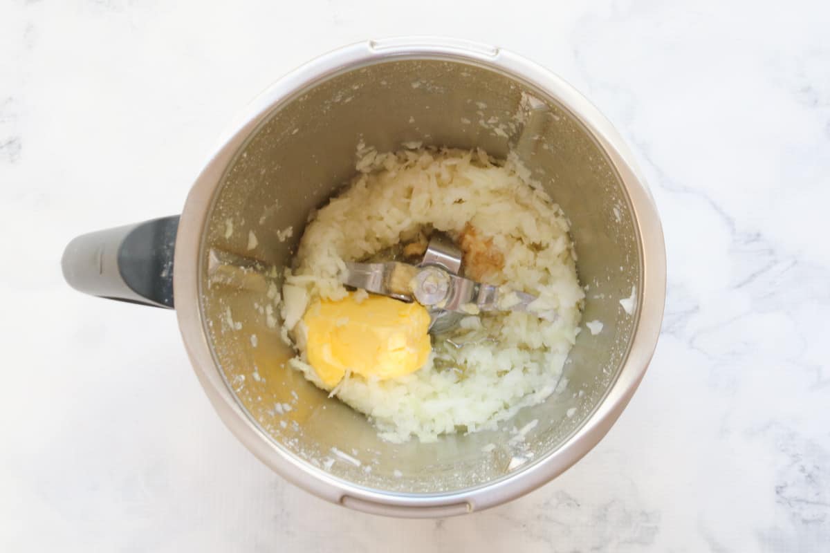 Butter and rice in a Thermomix.