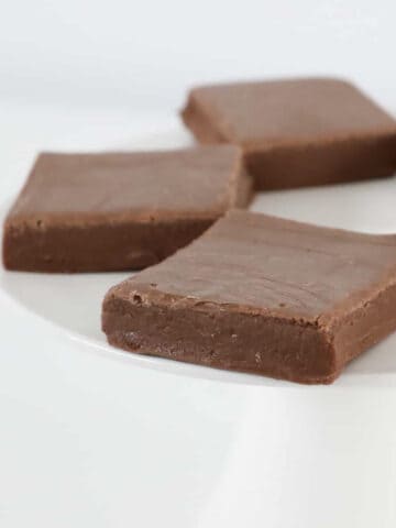 Making Thermomix Chocolate Fudge couldn't possibly be easier - just 2 ingredients (sweetened condensed milk and chocolate) and 10 minutes is all it takes!