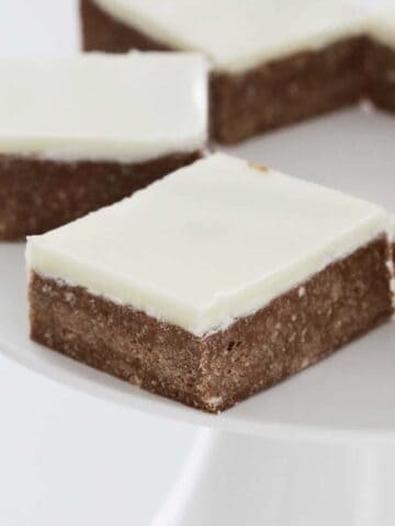 A close up of a piece of peppermint slice.