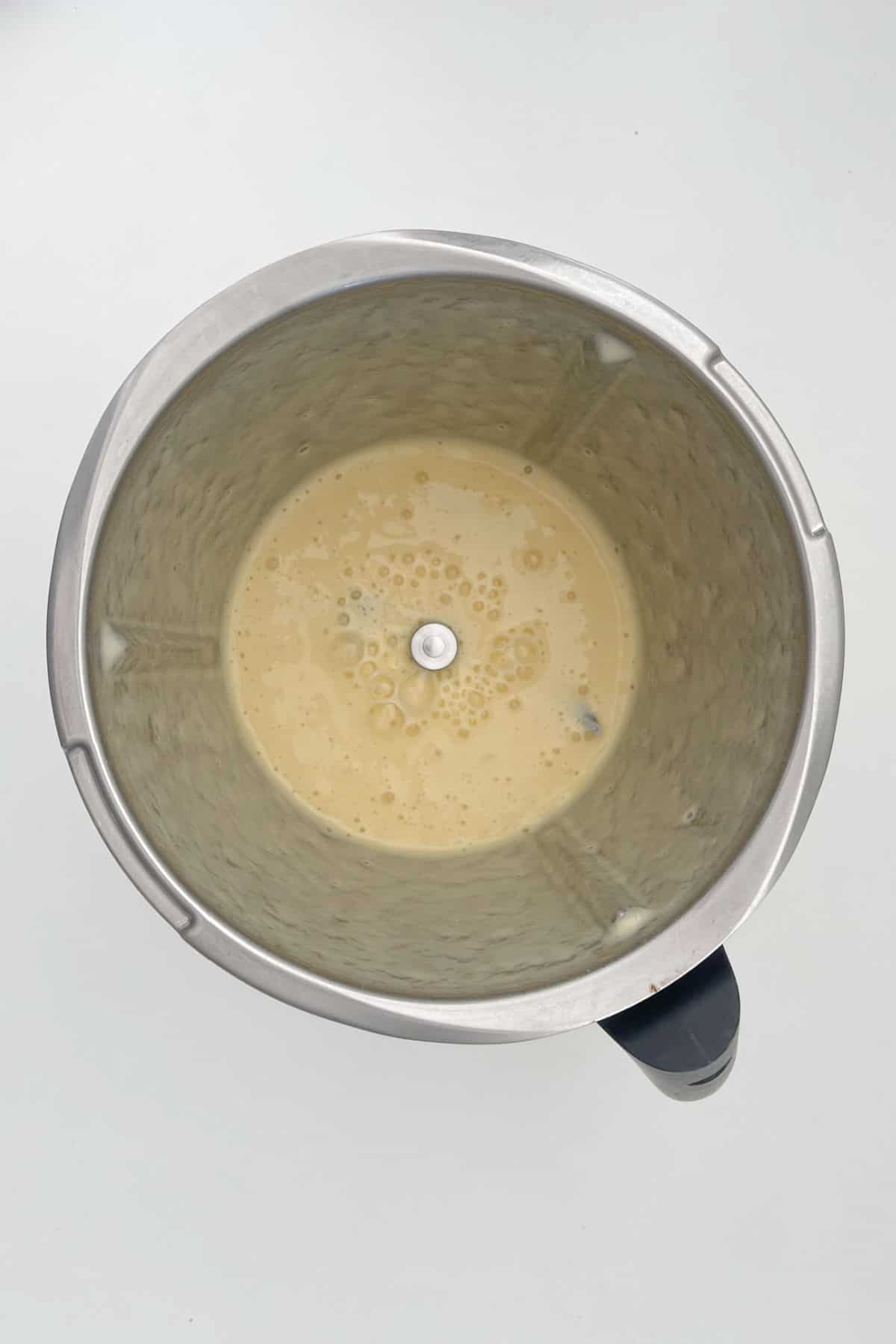 Mango Smoothie in a Thermomix bowl.