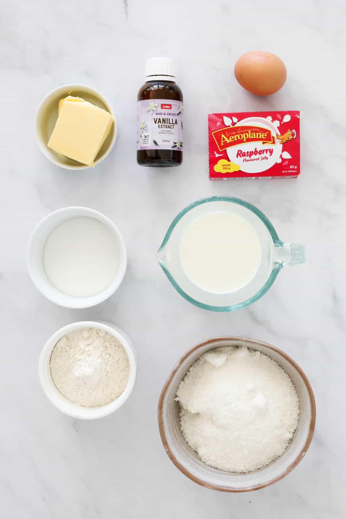 The ingredients for jelly cakes.
