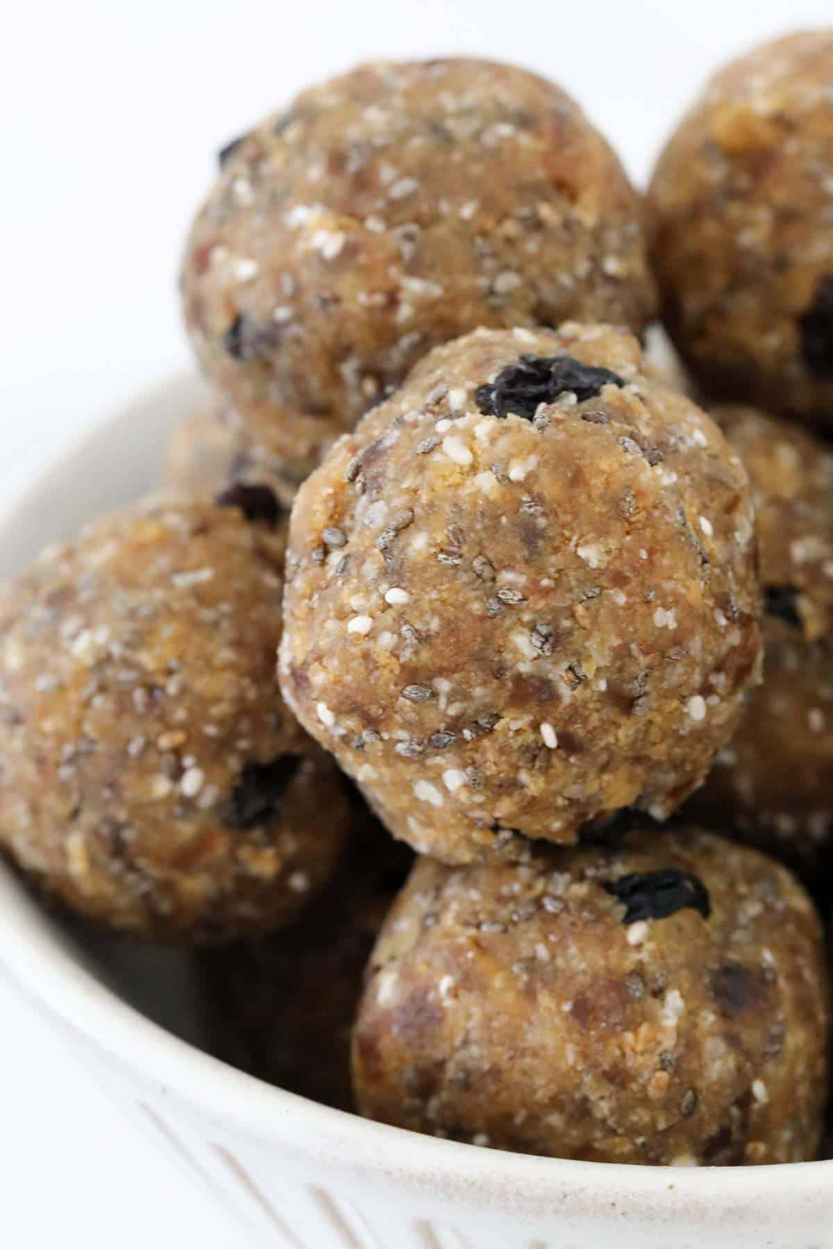 A bowl of chia, currant and weet-bix balls.