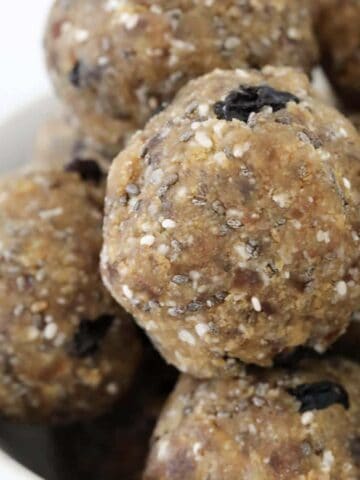 A bowl of chia, currant and weet-bix balls.